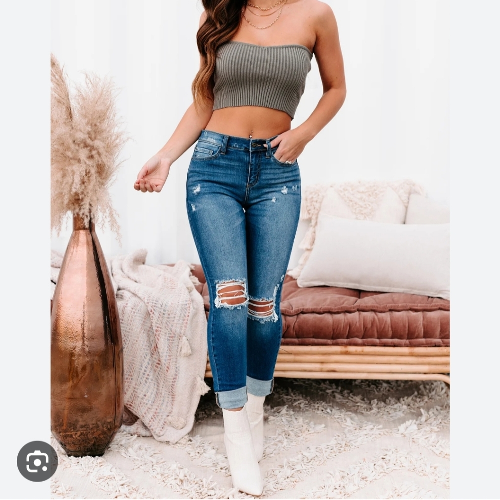 Sneak Peek jeans